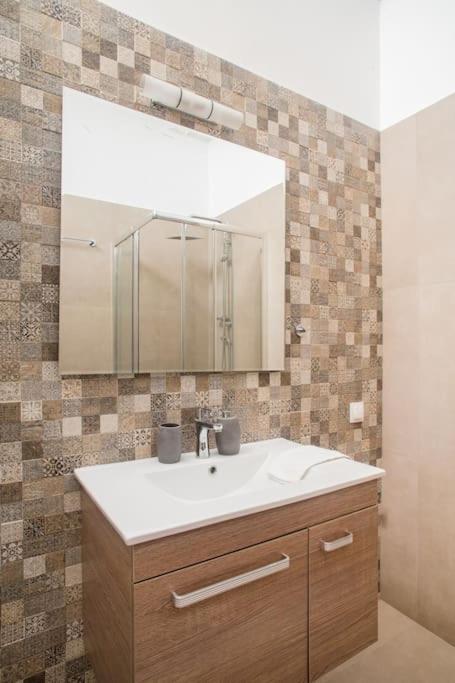 Apartmán Splendid Full 5Bdr/3Bath/2Kitchens Mansion In Ath Atény Exteriér fotografie